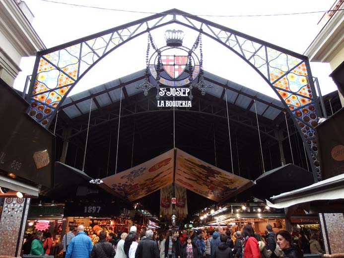 La Boqueria Food Market in Barcelona entrance