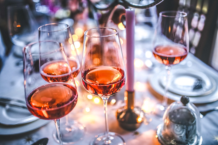 Rose wine guide - your essential guide to all things rose wines related.